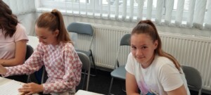 img 1f333496a7b64e7bb546919aa0822101 v